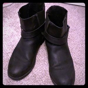 Black Ankle Boots!